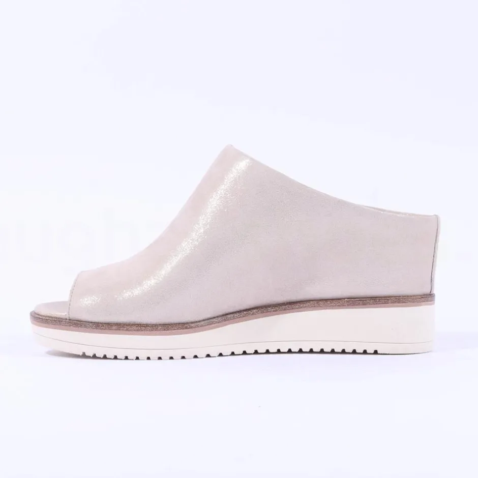 Women Tamaris Alis Covered Peeptoe Wedge - Champagne