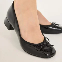Women Tamaris Almira Bow Tie Block Heel Pump - Black Patent
