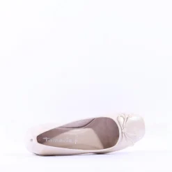 Women Tamaris Almira Bow Tie Block Heel Pump - Champagne