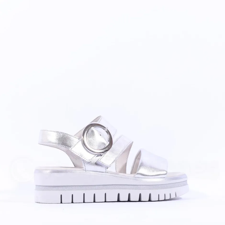Women Gabor Amarillo Ring Buckle Platform Sand - Silver Leather