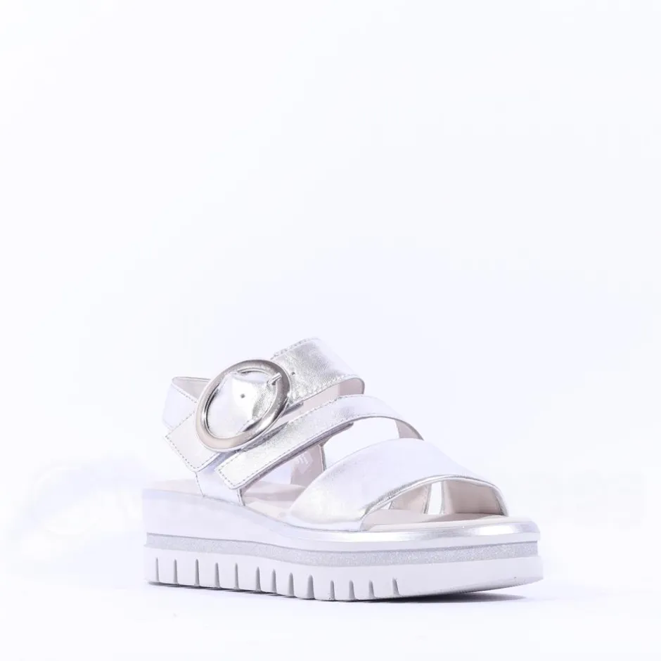 Women Gabor Amarillo Ring Buckle Platform Sand - Silver Leather