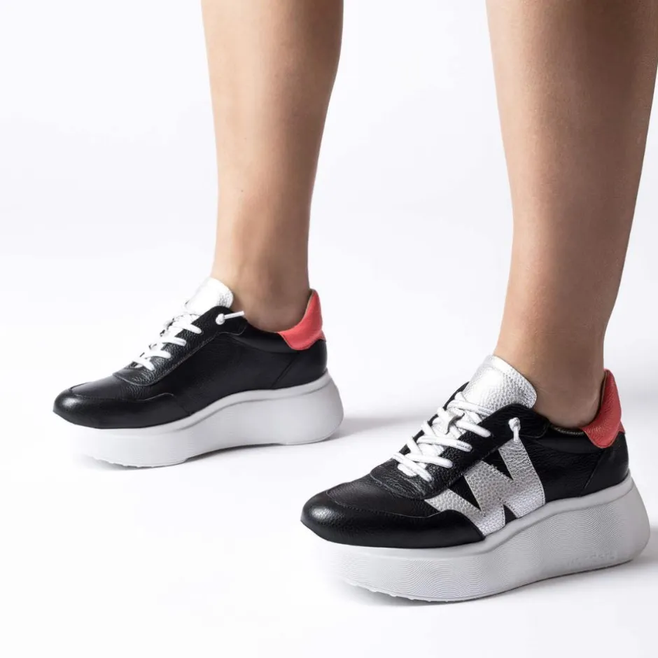 Women Wonders Berlin Platform Bungee Trainer - Black Coral