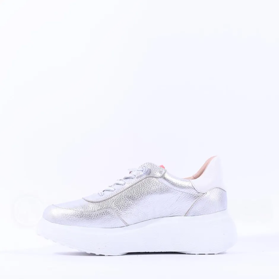 Women Wonders Berlin Platform Bungee Trainer - Silver Coral