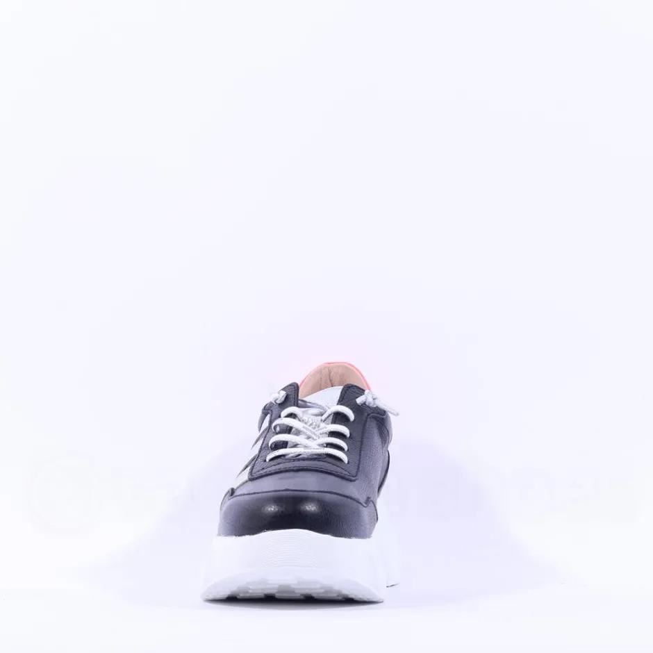 Women Wonders Berlin Platform Bungee Trainer - Black Coral