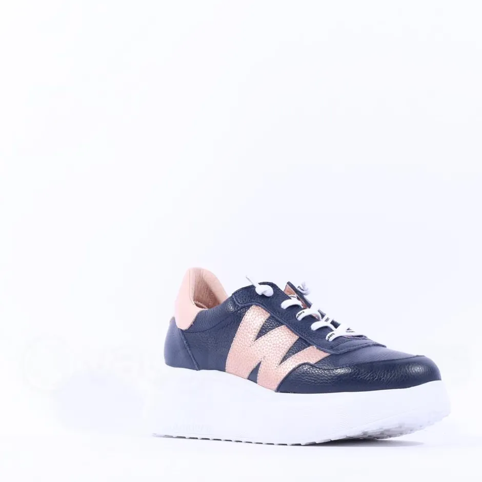 Women Wonders Berlin Platform Bungee Trainer - Navy Rose