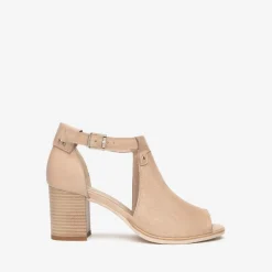 Women NeroGiardini Block Heel Peeptoe Sandal - Nude