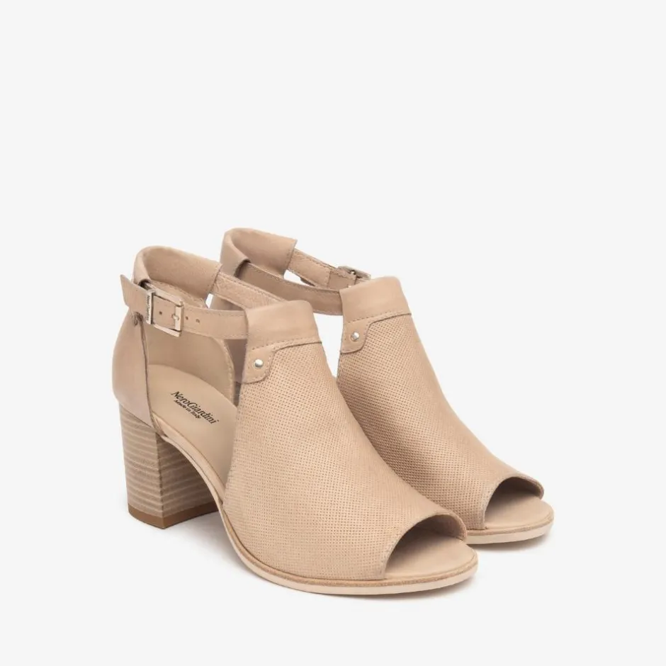 Women NeroGiardini Block Heel Peeptoe Sandal - Nude
