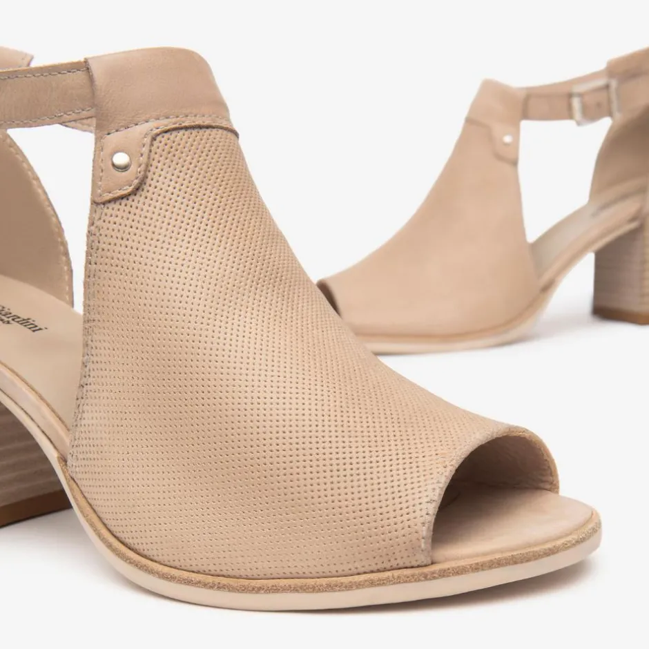 Women NeroGiardini Block Heel Peeptoe Sandal - Nude