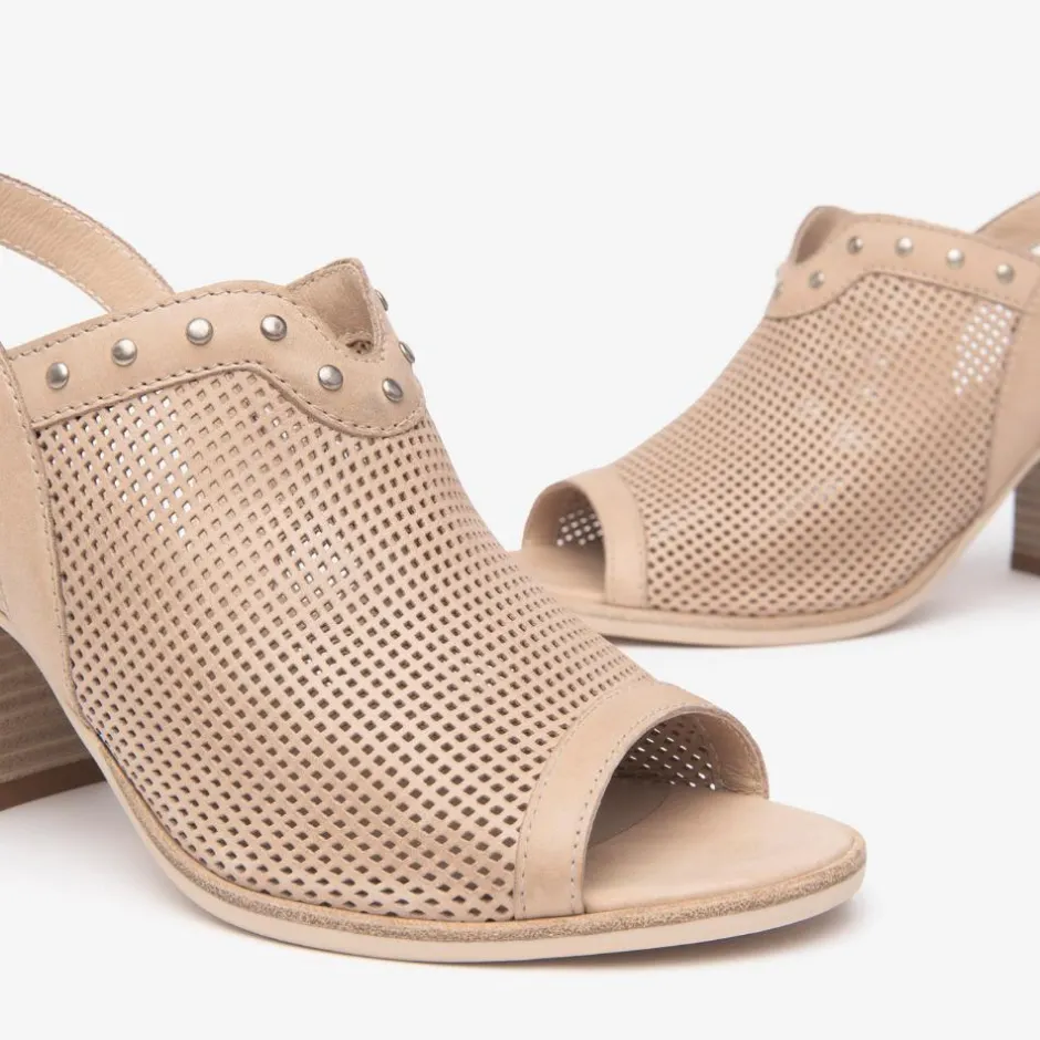 Women NeroGiardini Block Heel Stud Slingback - Nude