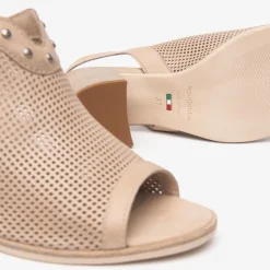 Women NeroGiardini Block Heel Stud Slingback - Nude