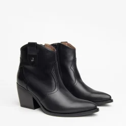 Women NeroGiardini Block Heel Western Boot - Black Leather