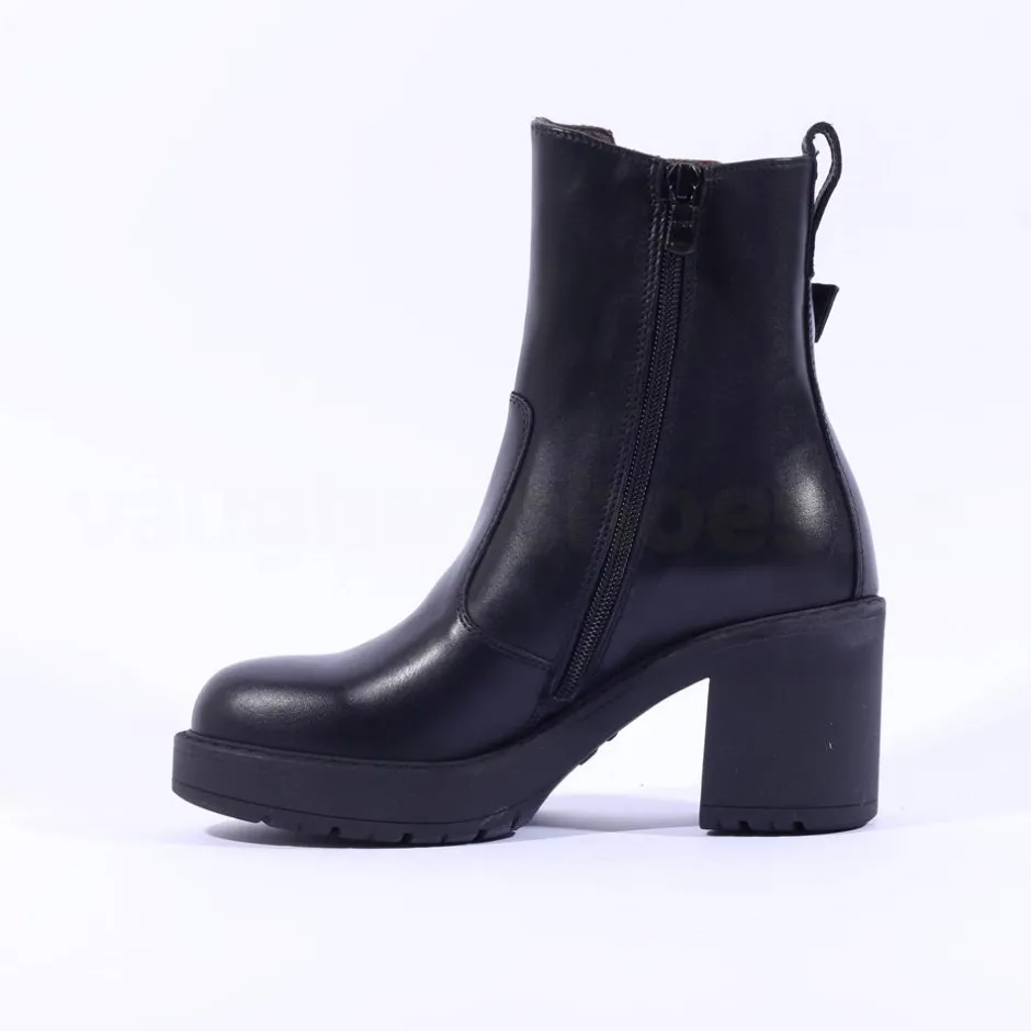 Women NeroGiardini Block Heeled Chelsea Boot - Black Leather