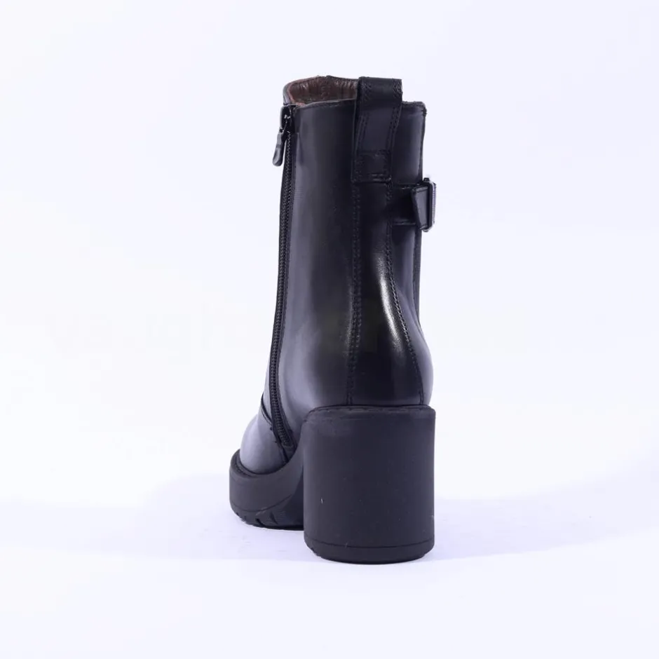 Women NeroGiardini Block Heeled Chelsea Boot - Black Leather