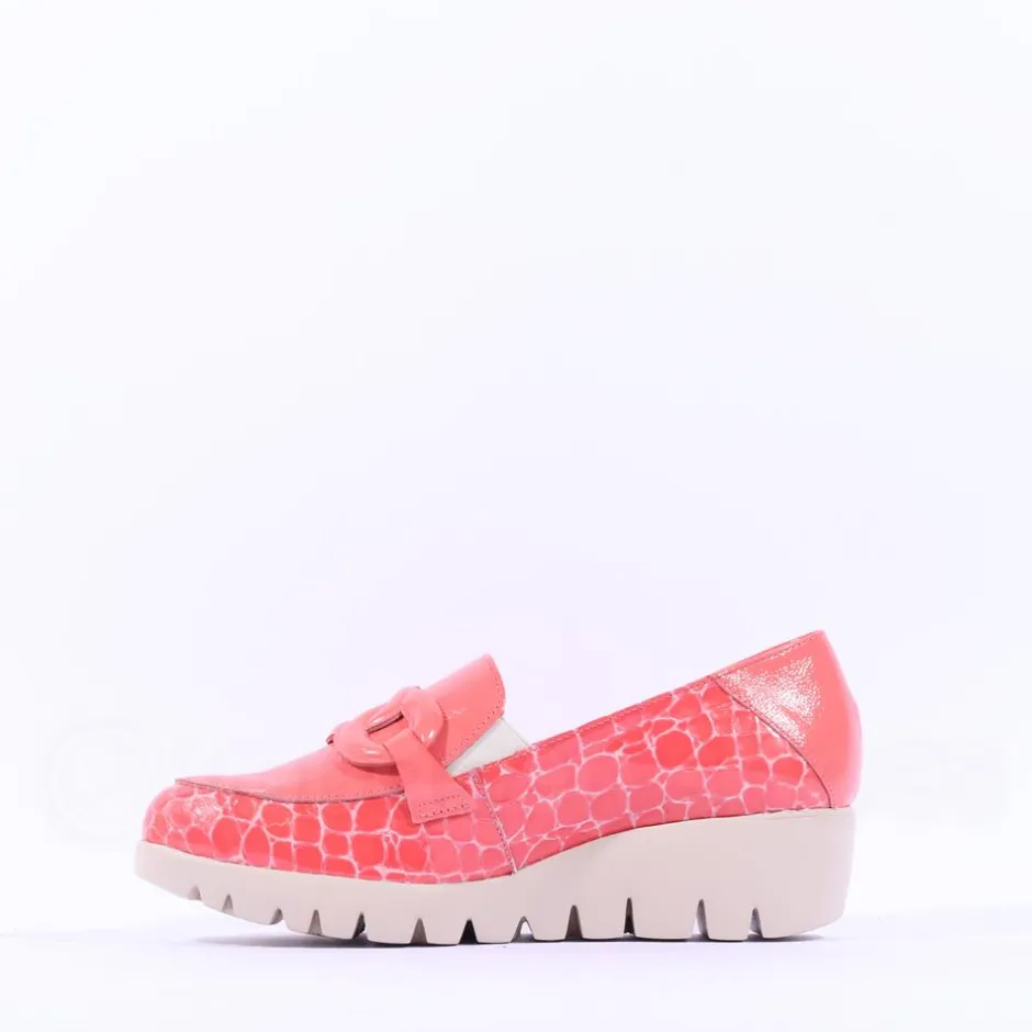 Women Wonders Brisa Slip On Link Wedge - Coral Combi