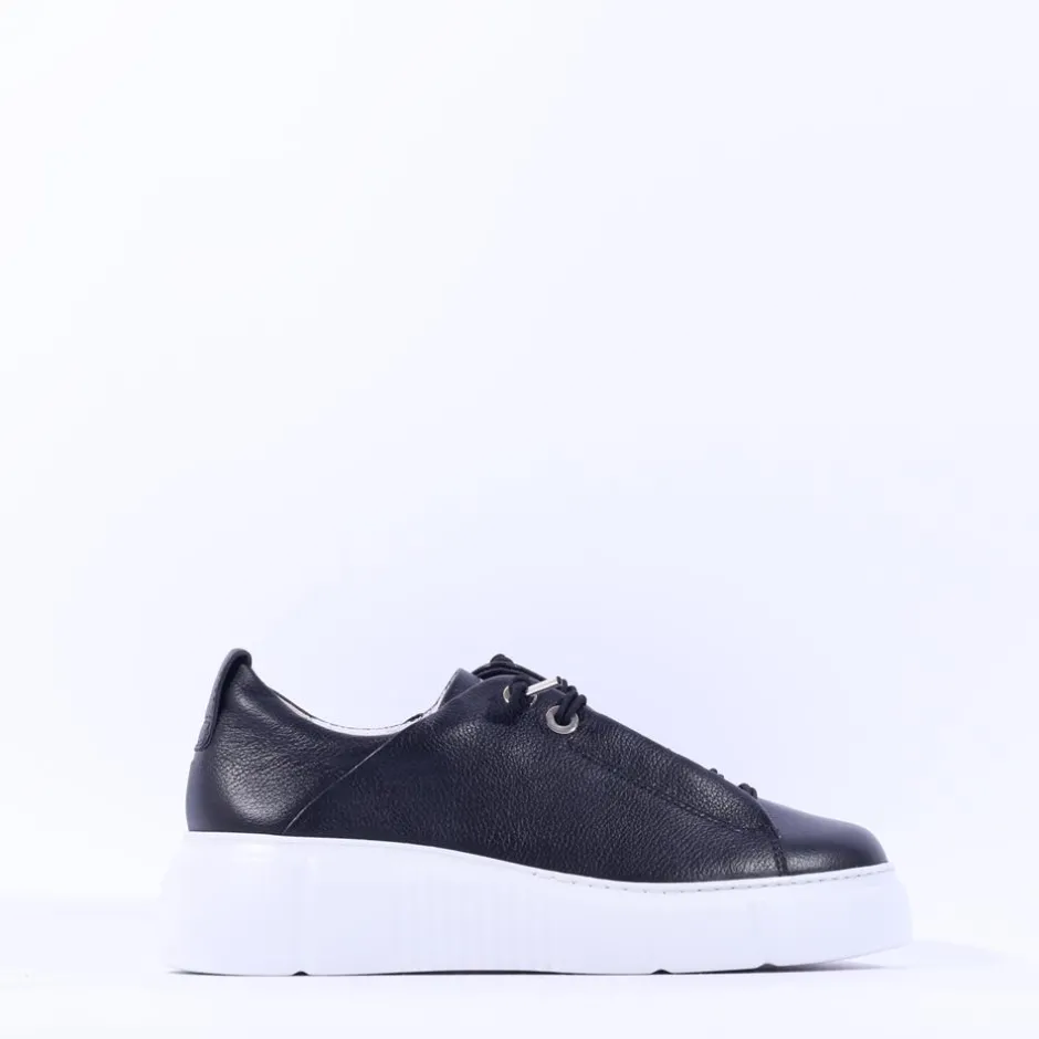 Women Paul Green Bungee Lace Platform Trainer - Black Leather