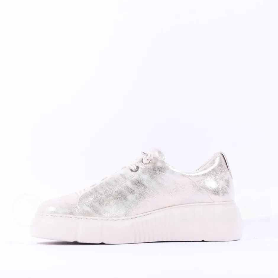 Women Paul Green Bungee Lace Platform Trainer - Gold Metallic