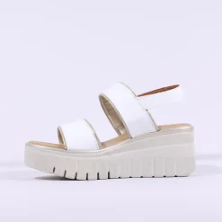 Women Tamaris Cobe Platform Wedge Sandal - White Gold