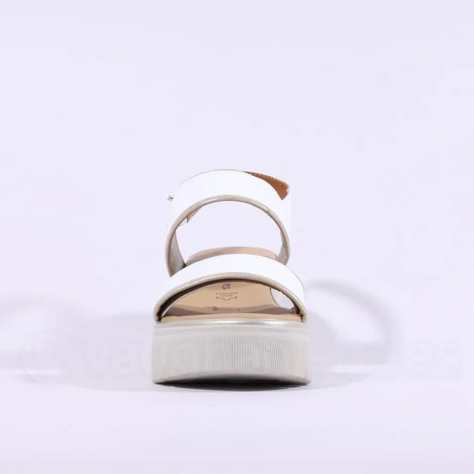 Women Tamaris Cobe Platform Wedge Sandal - White Gold
