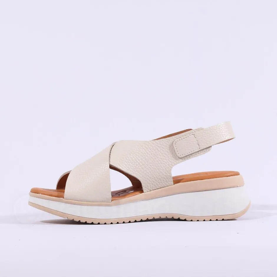 Women Oh My Sandals Criss Cross Slingback - Cream Gold
