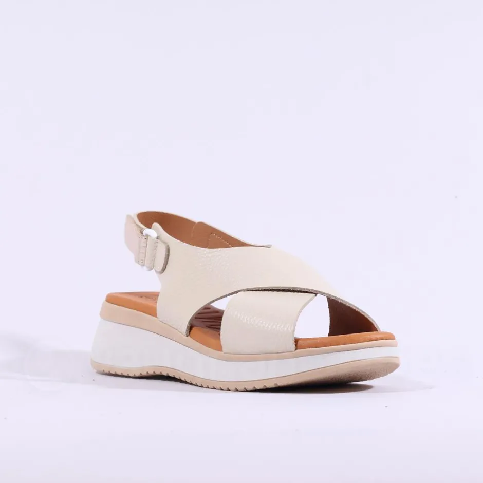 Women Oh My Sandals Criss Cross Slingback - Cream Gold
