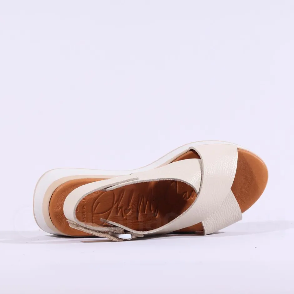 Women Oh My Sandals Criss Cross Slingback - Cream Gold