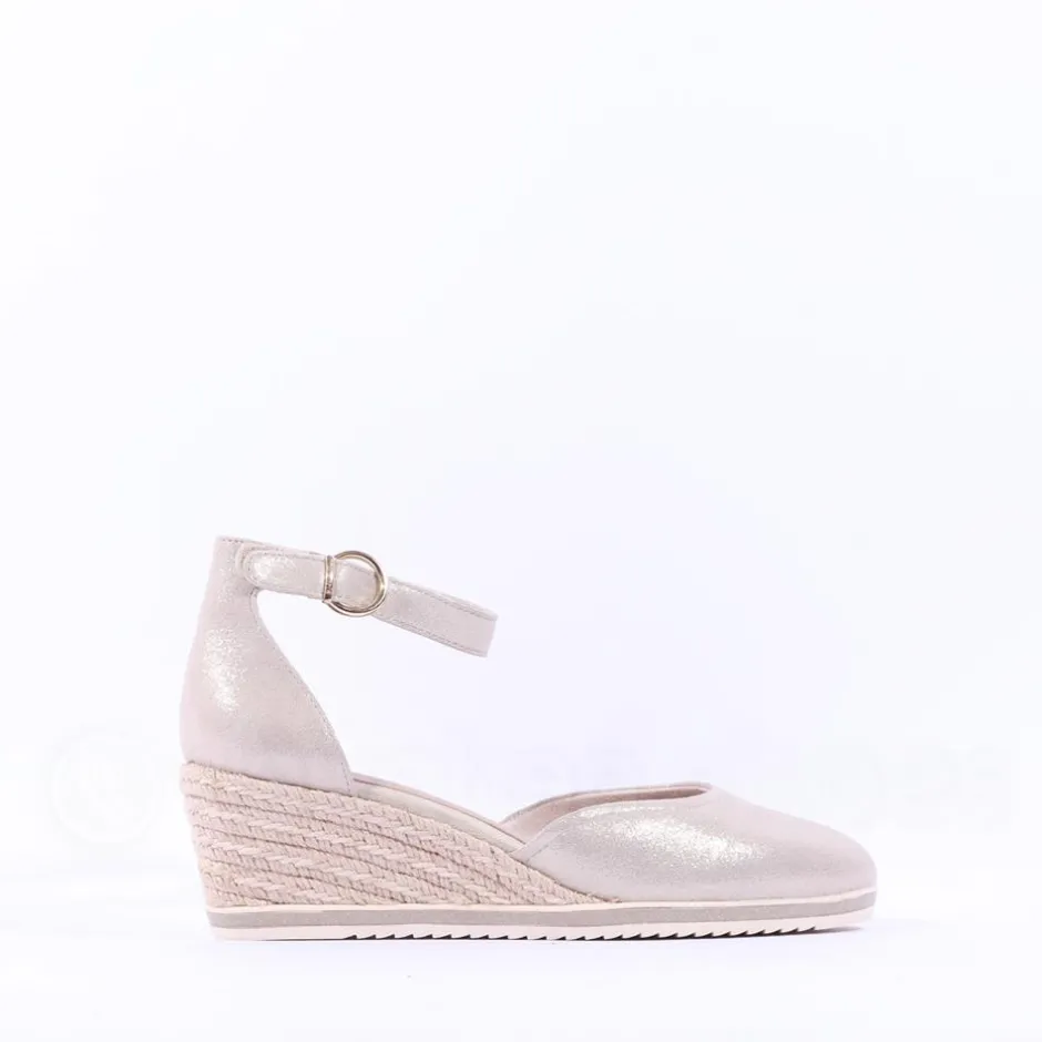 Women Tamaris Dajana Espradrille Wedge Sandal - Champagne