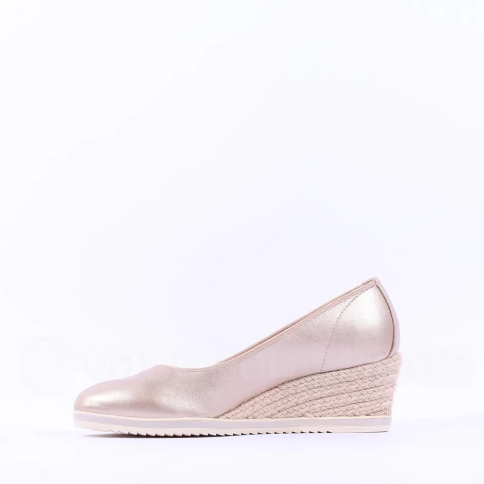 Women Tamaris Dajana Espradrille Wedge - Gold Shimmer