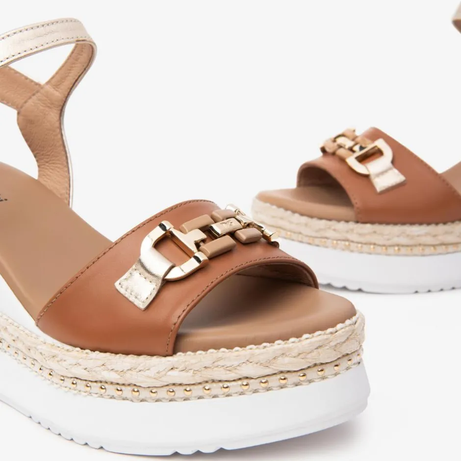 Women NeroGiardini Espadrille Trim Wedge Link - Tan Gold