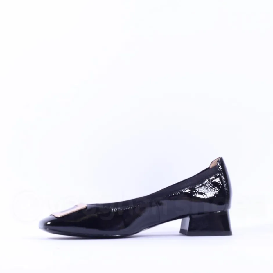 Women Caprice Evita Low Heel Link Shoe - Black Patent