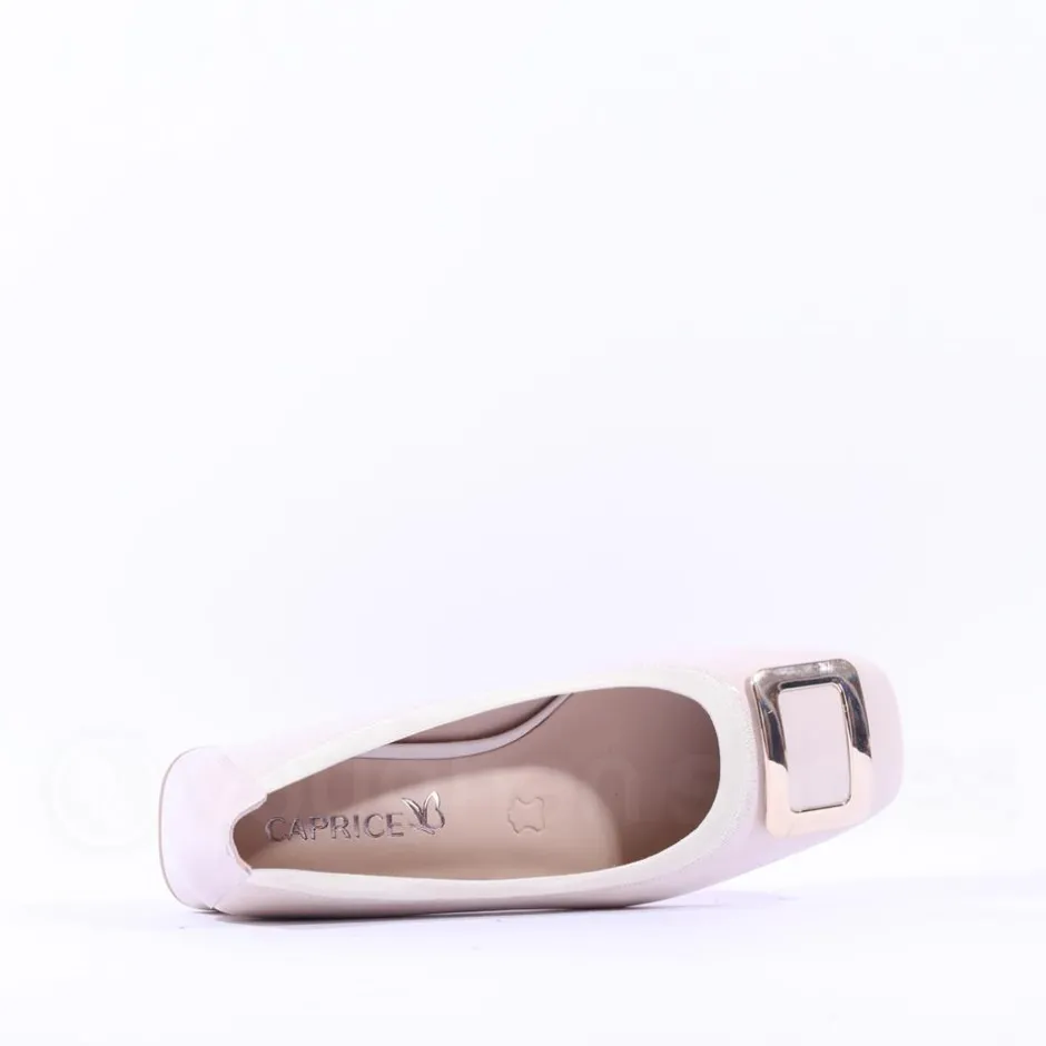 Women Caprice Evita Low Heel Link Shoe - Off White