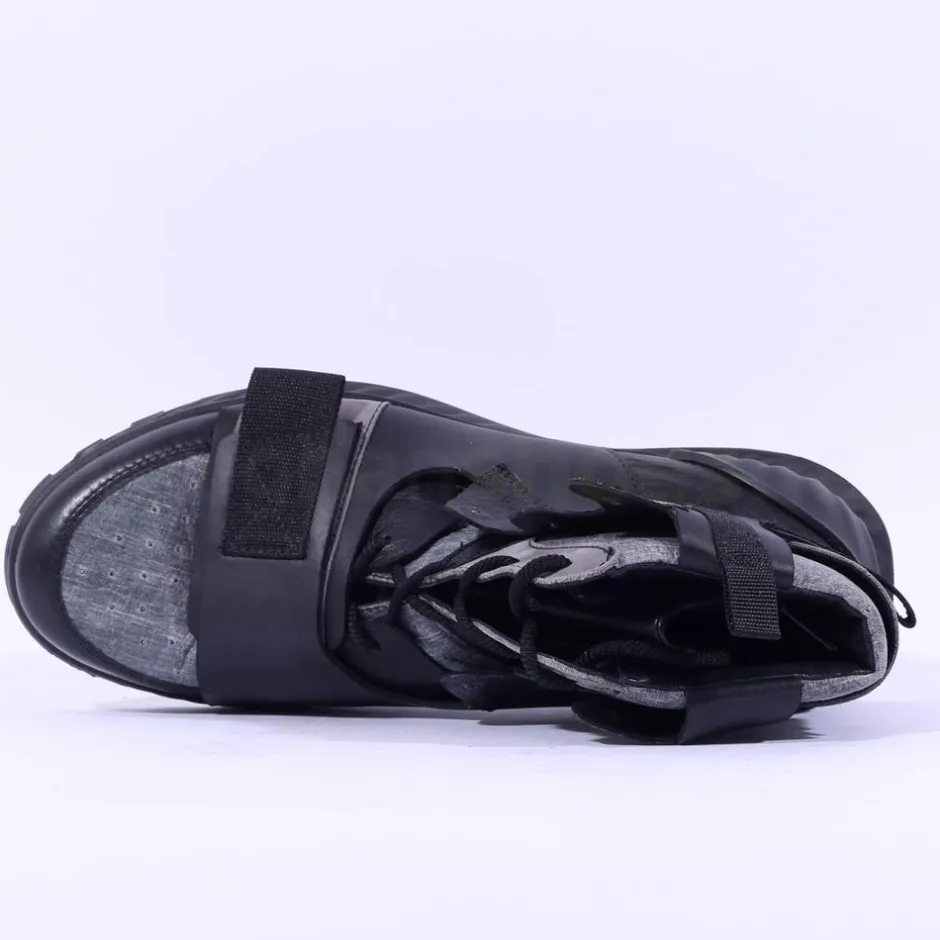 Ecco Men Exostrike Boot Velcro Straps - Black Grey