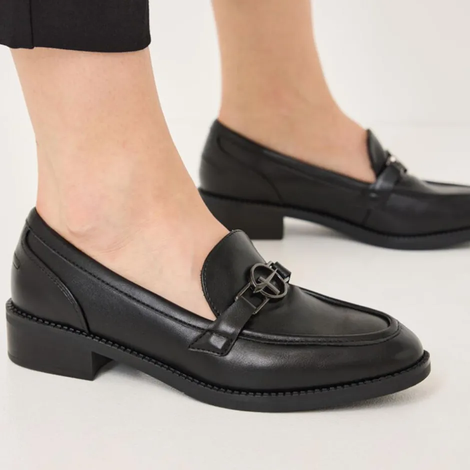 Women Tamaris Fjella Classic Slip On Loafer - Black Matte