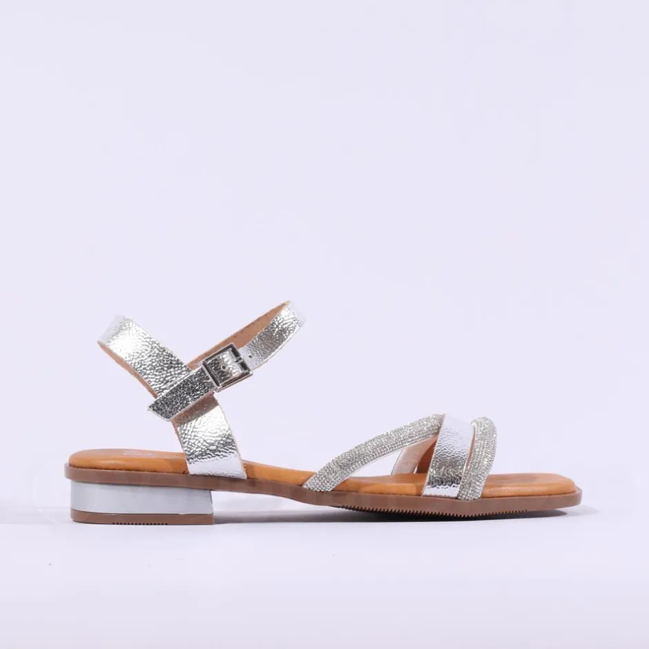Women Oh My Sandals Flat Glitter Strap Sandal - Silver Sparkle