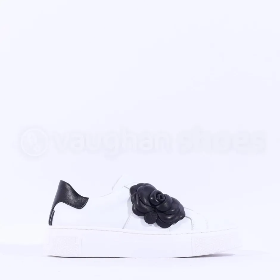 Women Marco Moreo Flower Brooch Low Trainer - White Black