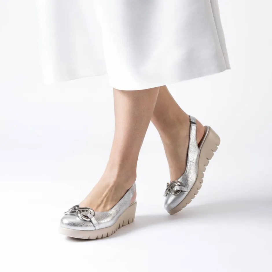 Women Wonders Gale Slingback Link Wedge - Silver Leather