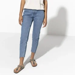 Women Birkenstock Gizeh Birko-Flor - Stone