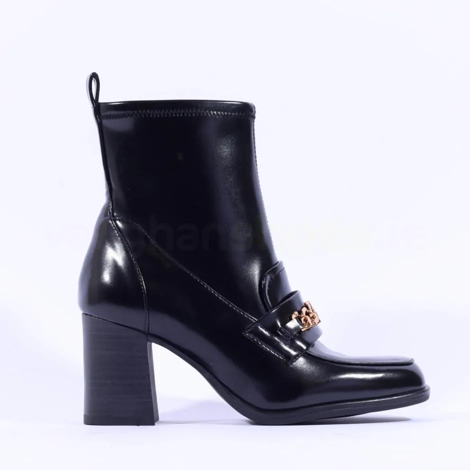 Women Tamaris Linny Link Loafer Style Boot - Black