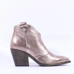 Women NeroGiardini Low Cut Block Heel Western - Gold Leather