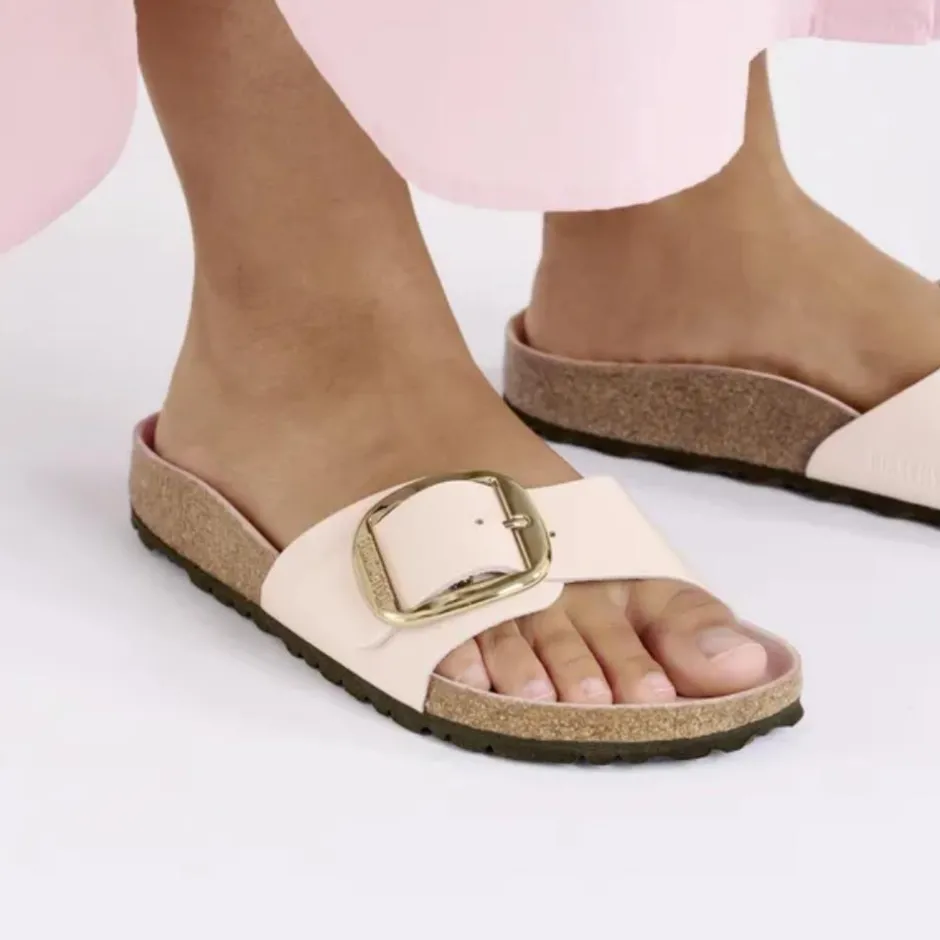 Women Birkenstock Madrid Big Buckle High Shine - Light Rose