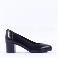 Women Tamaris Marva Block Heel Court Shoe - Black Leather