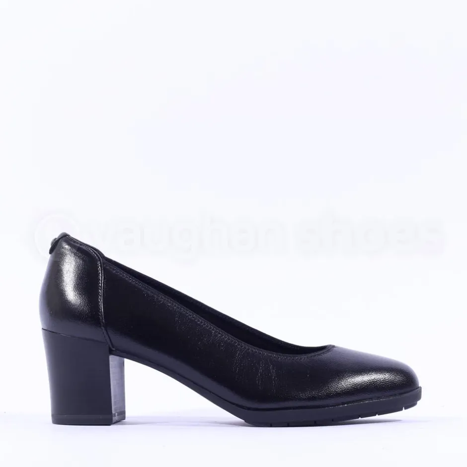 Women Tamaris Marva Block Heel Court Shoe - Black Leather