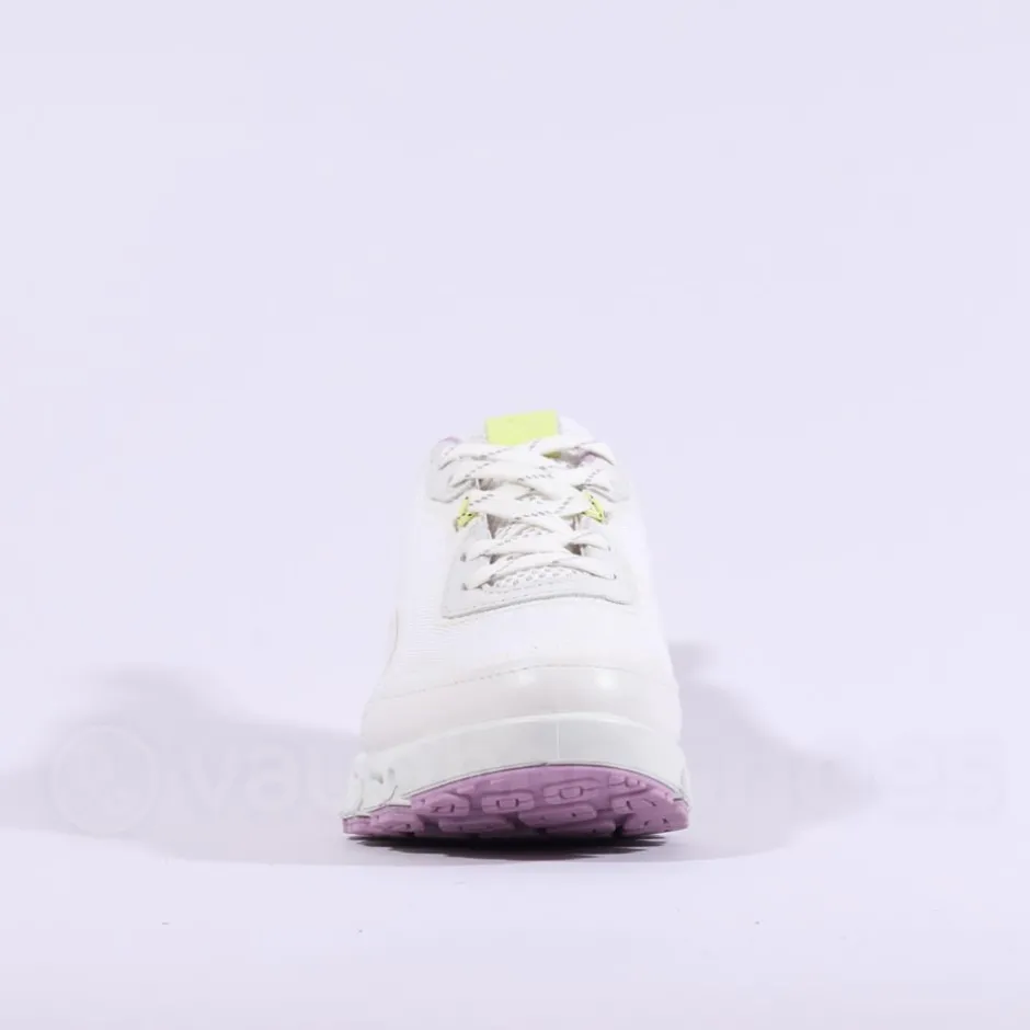 Women Ecco Women Multi Vent Goretex Trainer - White Lavender