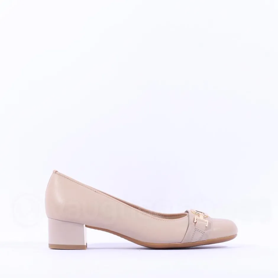 Women Ara Nizza Link Court Shoe - Nude Gold