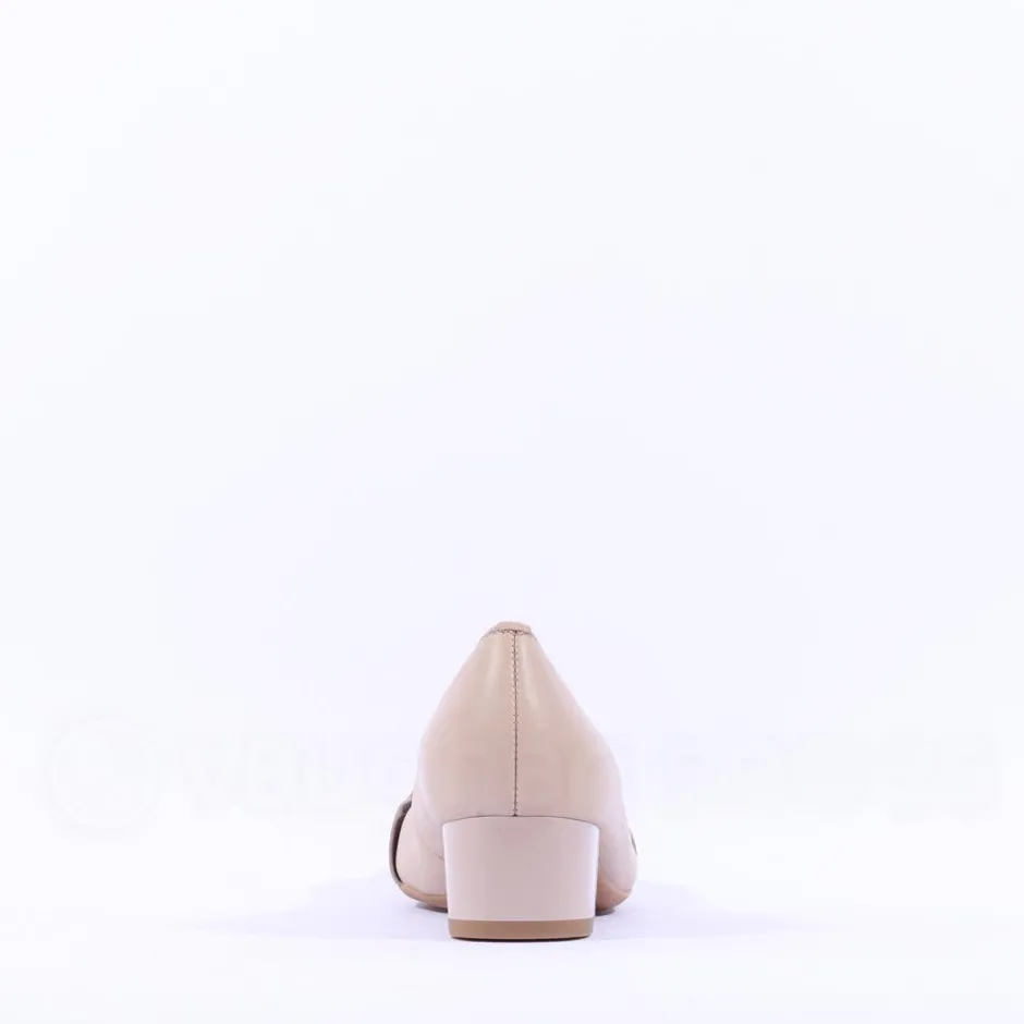 Women Ara Nizza Link Court Shoe - Nude Gold