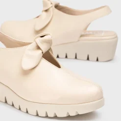 Women Wonders San Marino Bow Slingback Wedge - Nude Leather