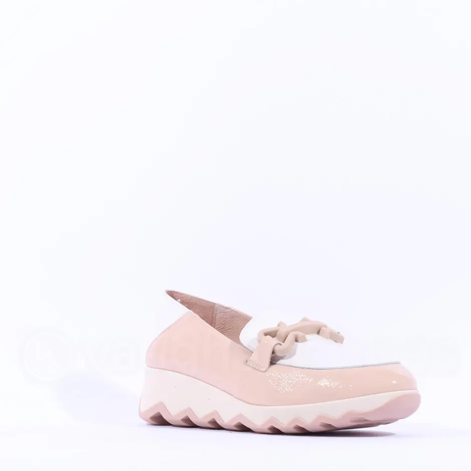 Women Wonders Sima Wedge Link Shoe - Nude Patent