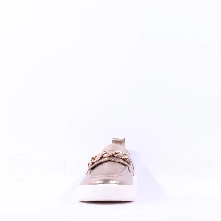Women Tamaris Skylar Slip On Link Shoe - Gold