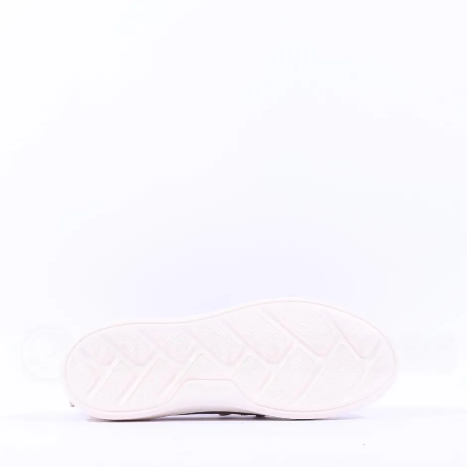 Women Tamaris Skylar Slip On Link Shoe - Gold