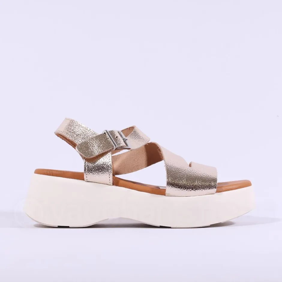 Women Oh My Sandals Strappy Platform Sandal - Gold Metallic