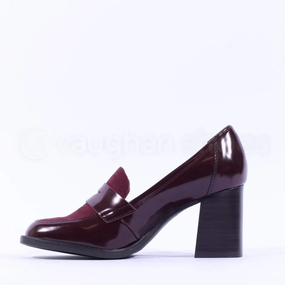 Women Tamaris Linny Stacked Block Heel Loafer - Wine Combi